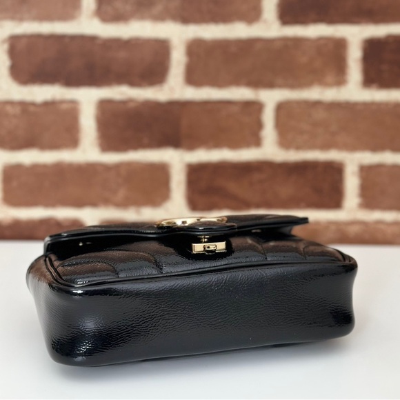 Gucci Marmont Small Black Matelassé Shoulder Bag - Picture 4 of 9